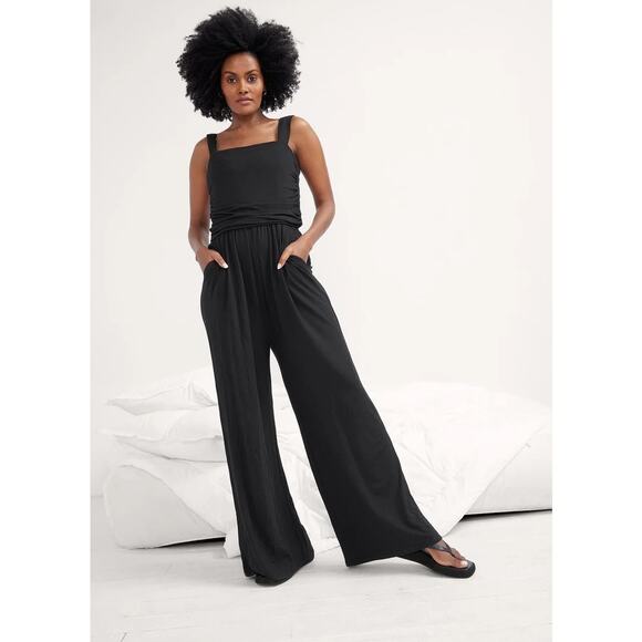Hatch On The Go Black Maternity Nursing Square Neck Wide Leg Jumpsuit Medium - Picture 1 of 11